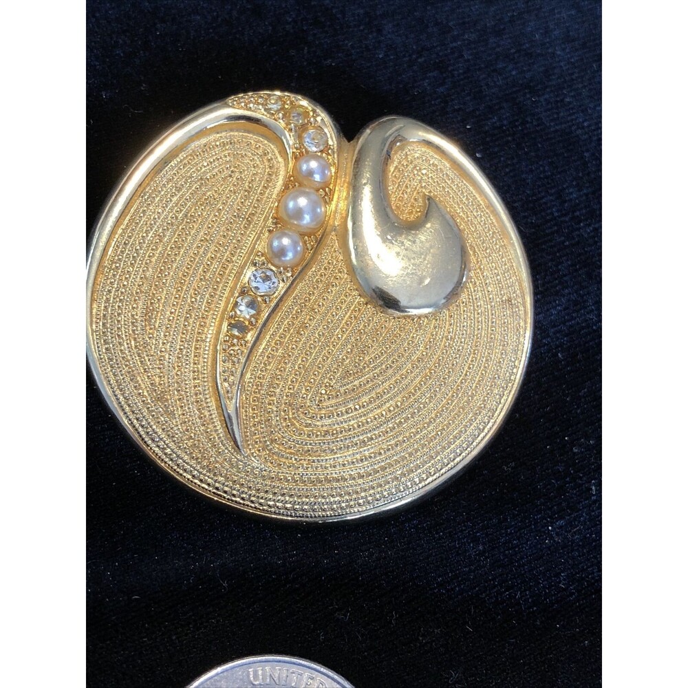 Venue USA Pin Brooch Rhinestone Faux Pearl Peace Lily Pad Deco Vintage Stunning